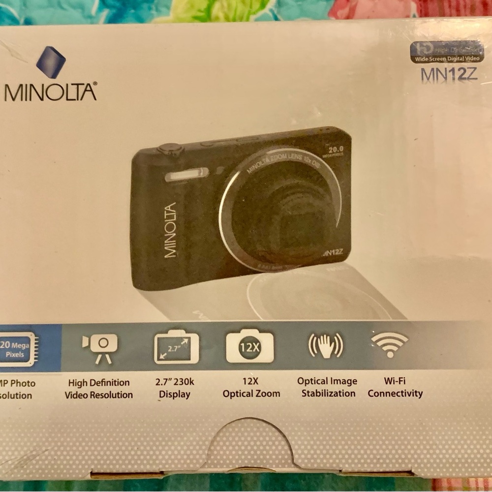 Minolta MN12Z Black Digital Camera with 12x Optical Zoom